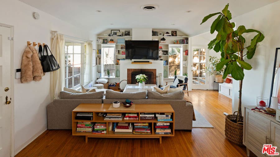 Property photo for 11622 SUNSHINE Terrace, Studio City, CA