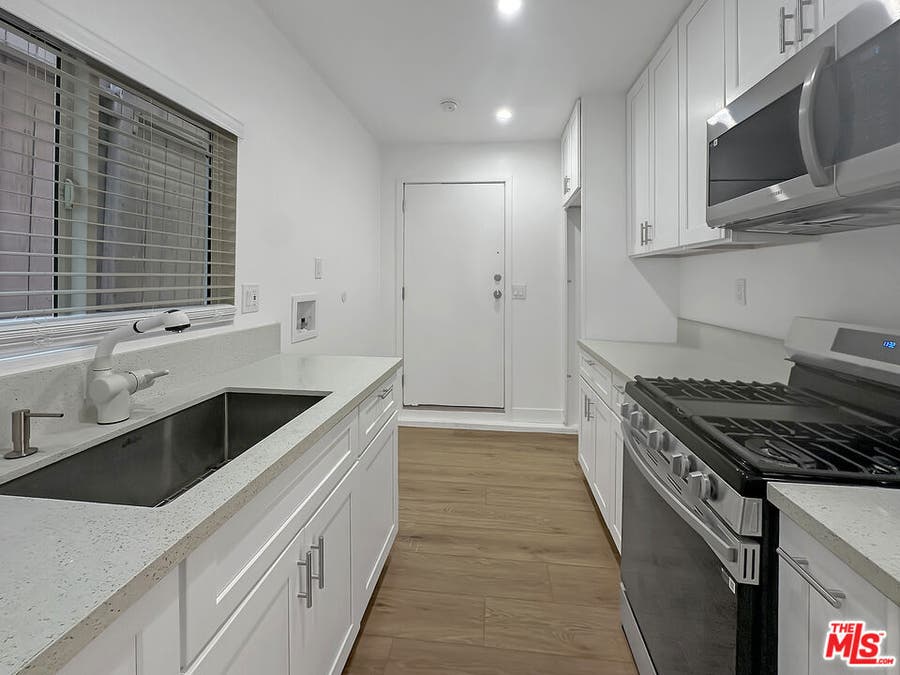Property photo for 215 W Plymouth Street, #A, Inglewood, CA