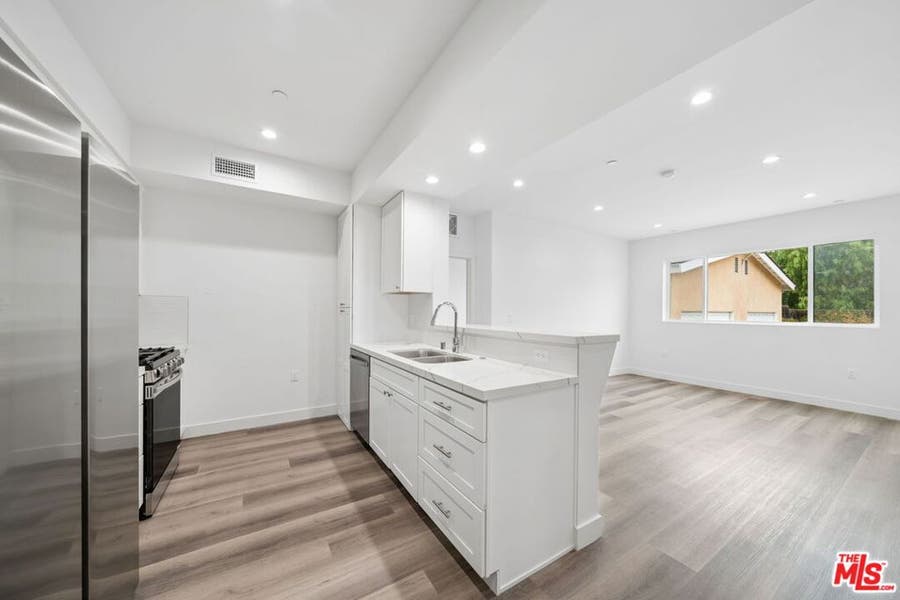 Property photo for 627 N Dillon Street, #206, Los Angeles, CA