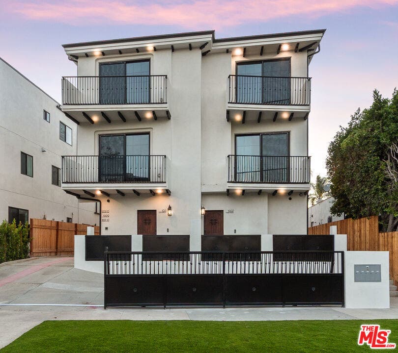 Property photo for 1009 S Citrus, Los Angeles, CA