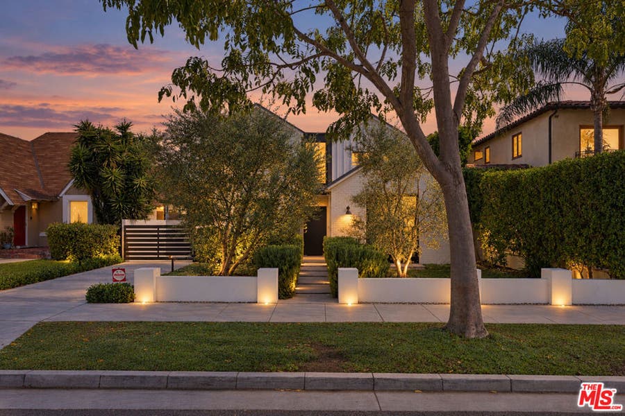 Property photo for 220 S Wetherly Drive, Beverly Hills, CA