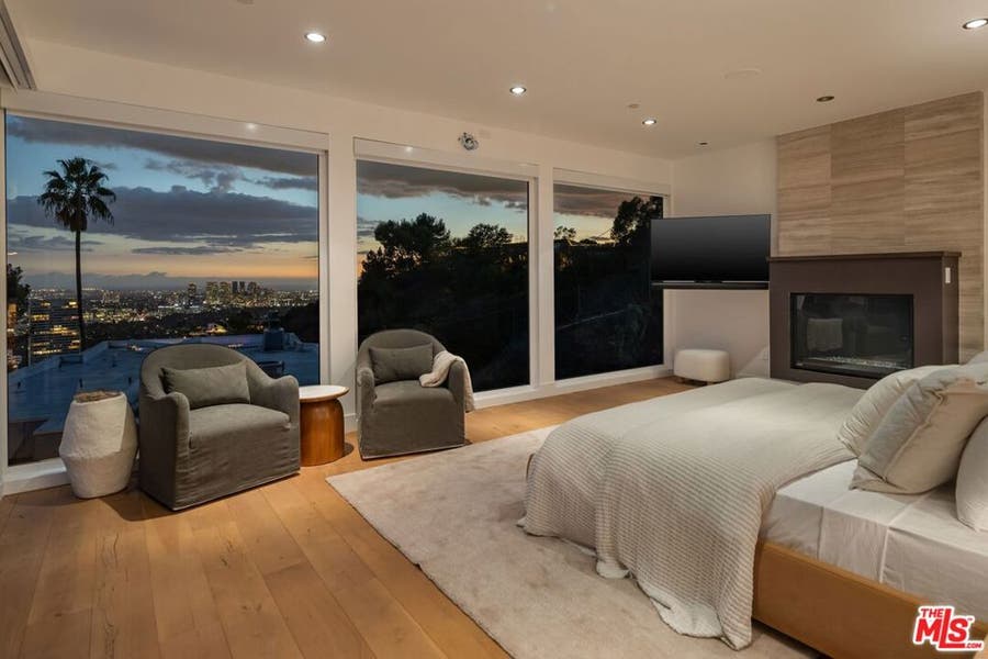 Property photo for 9312 Warbler Way, West Hollywood, CA