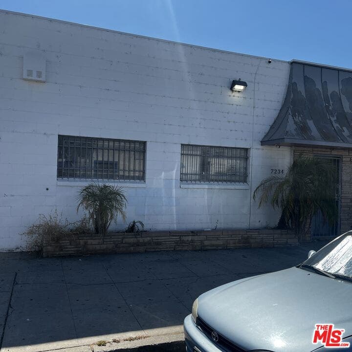 Property photo for 7232 Eton Avenue, Encino, CA