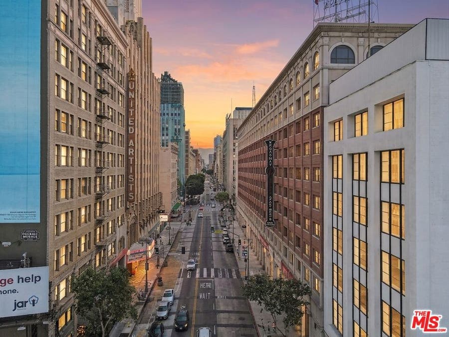Property photo for 939 S Broadway, #1006, Los Angeles, CA