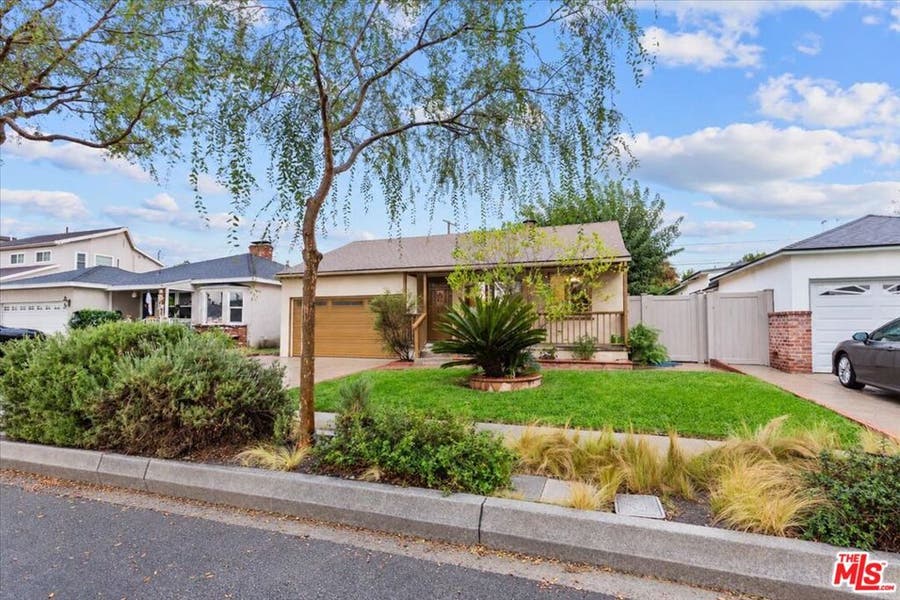 Property photo for 11261 Culver Park Drive, Culver City, CA