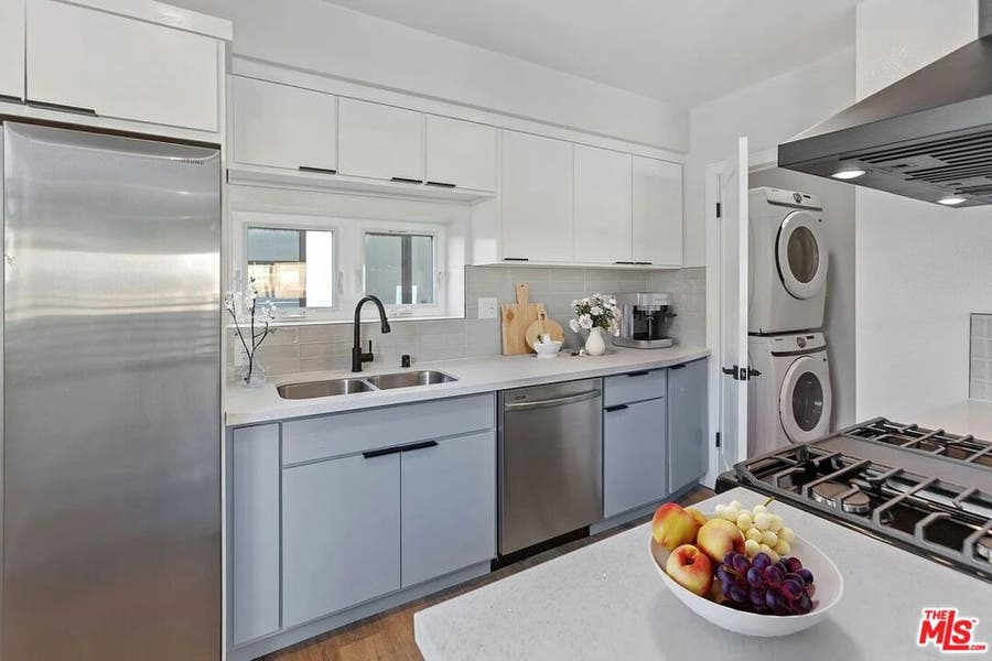 Property photo for 1724 Menlo Avenue, #2B, Los Angeles, CA