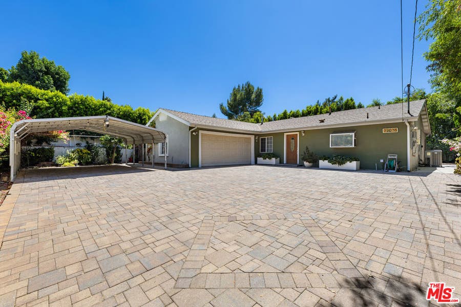 Property photo for 20628 Clark Street, Woodland Hills, CA