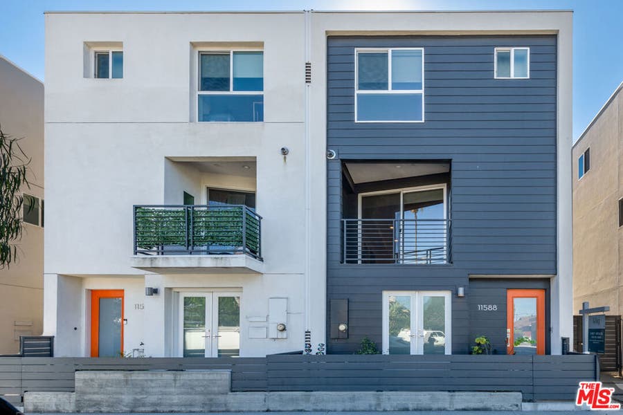 Property photo for 11588 Riverside Drive, North Hollywood, CA