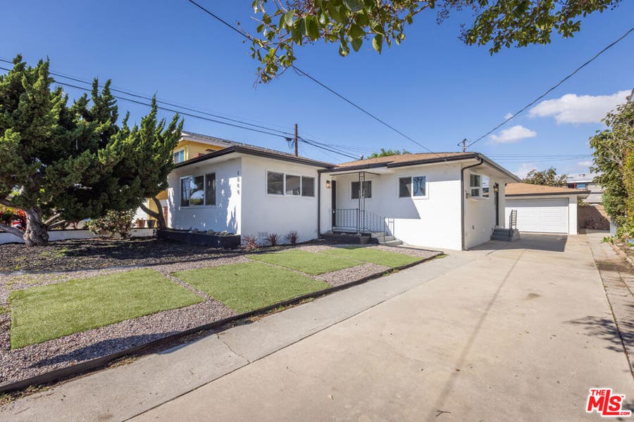 Property photo for 1849 W Gardena Boulevard, Gardena, CA