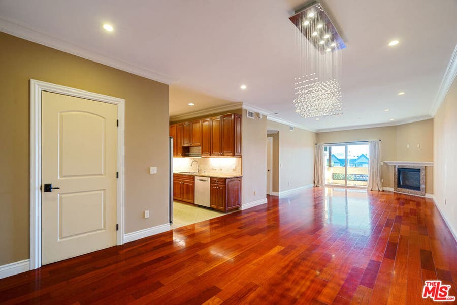 Property photo for 1135 S Shenandoah Street, #401, Los Angeles, CA