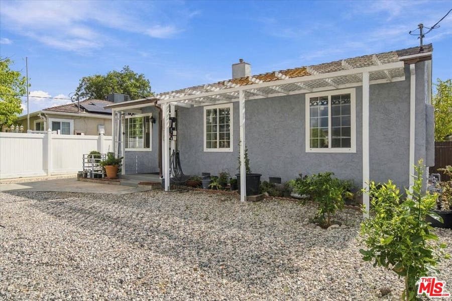 Property photo for 11160 Welby Way, North Hollywood, CA