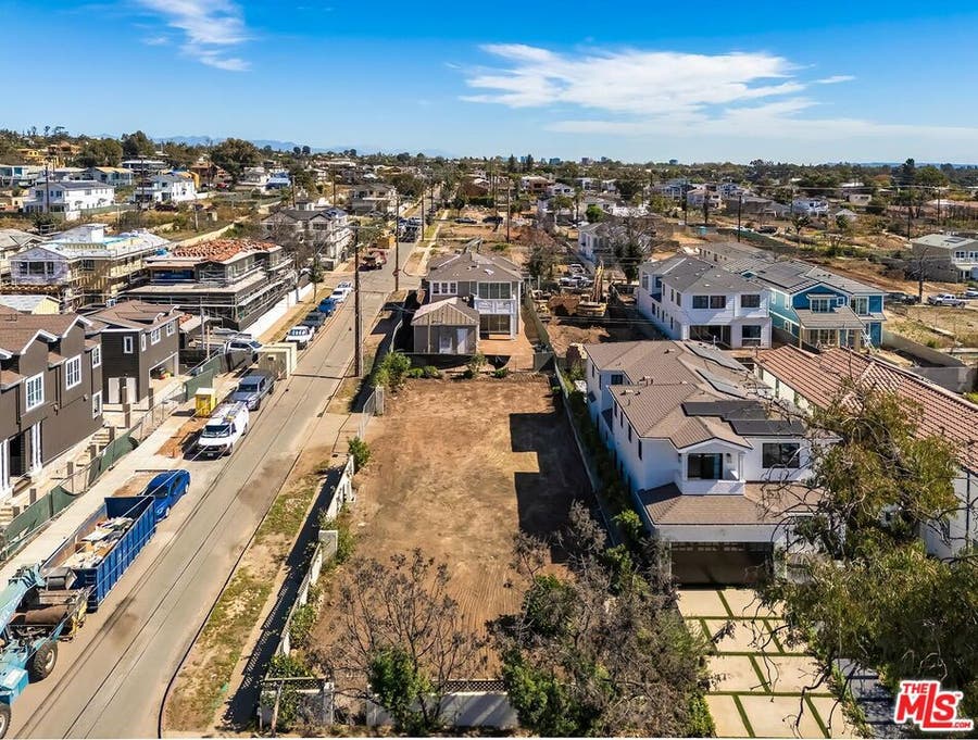 Property photo for 958 Embury Street, Pacific Palisades, CA