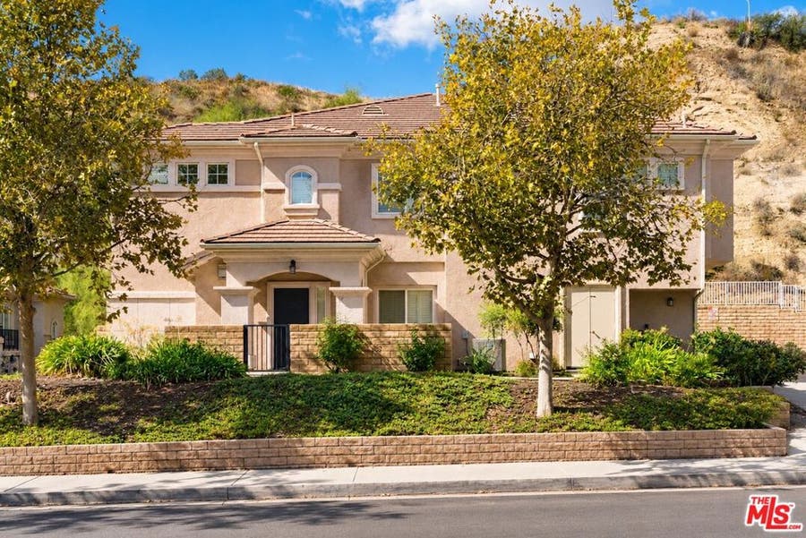 Property photo for 28987 Oak Springs Canyon Road, #17, Canyon Country, CA