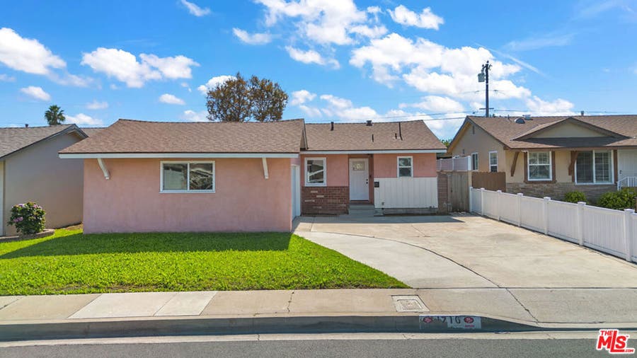 Property photo for 1716 W Piru Street, Compton, CA