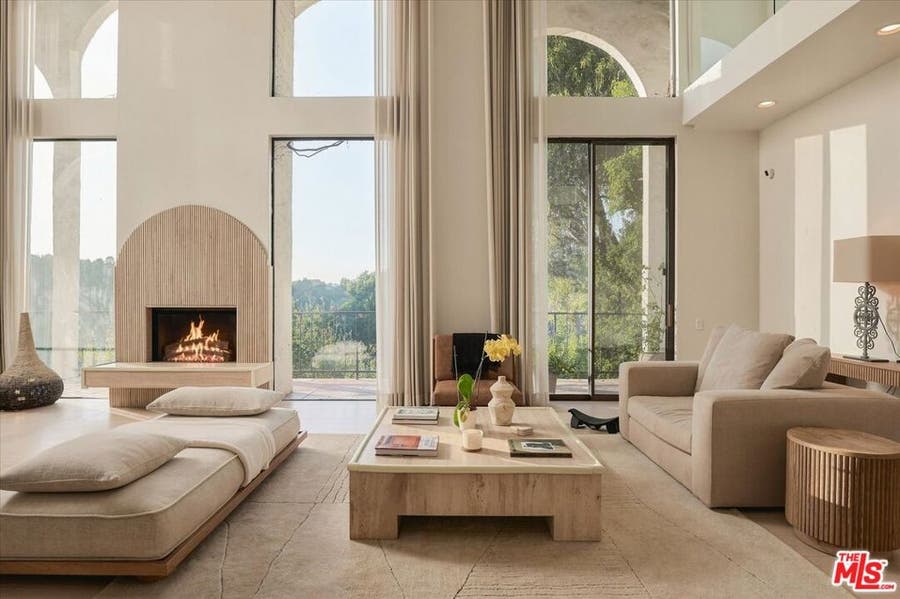 Property photo for 2299 Gloaming Way, Beverly Hills, CA