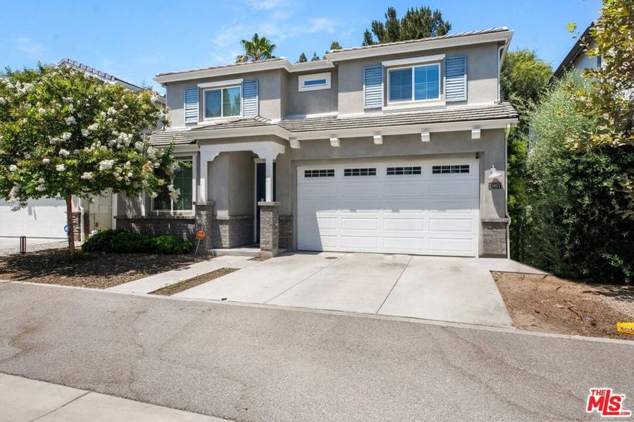Property photo for 15607 W Lilli Way, Van Nuys, CA