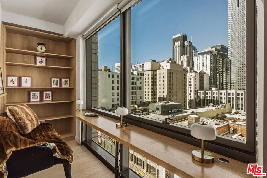 Property photo for 400 S Broadway, #917, Los Angeles, CA