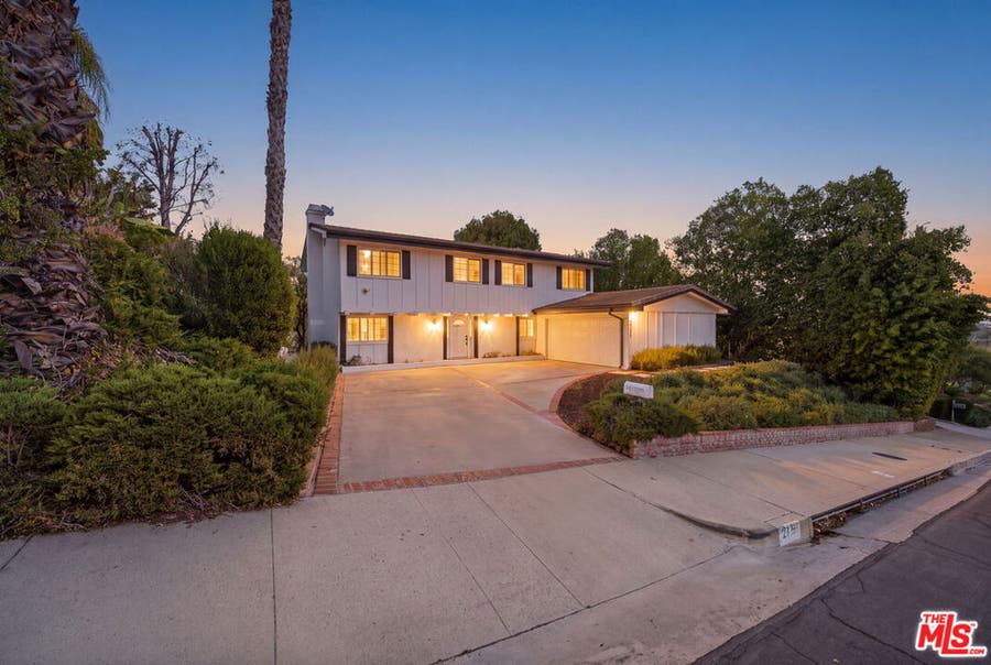 Property photo for 24585 Calvert Street, Woodland Hills, CA