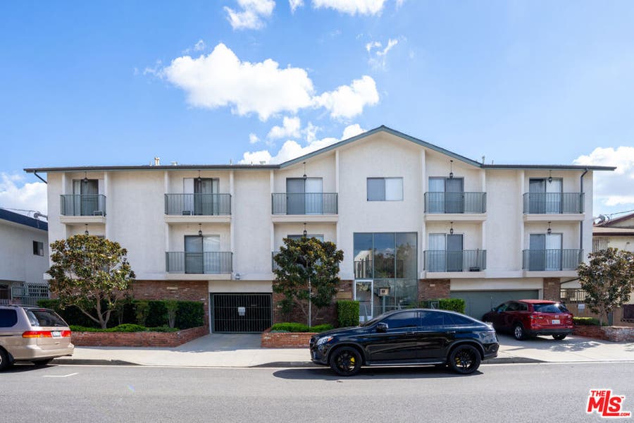 Property photo for 11520 Menlo Avenue, Hawthorne, CA