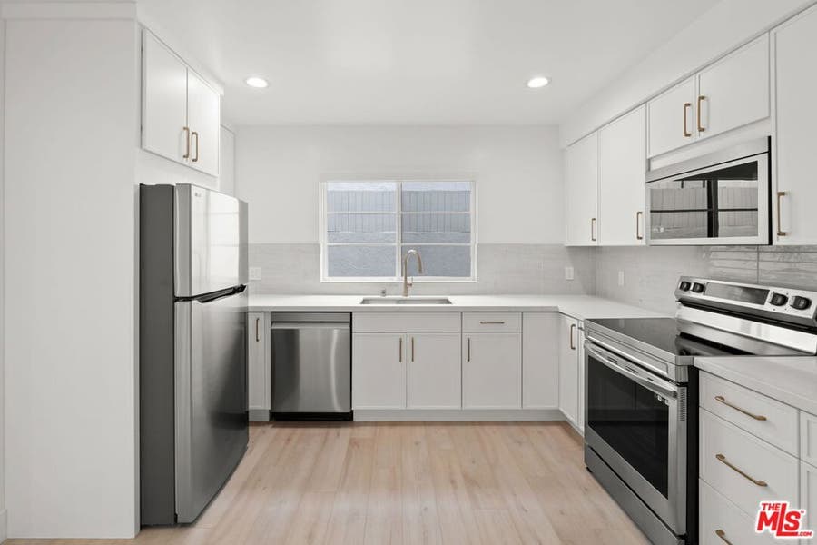 Property photo for 1201 Ohio Ave, #3, Long Beach, CA