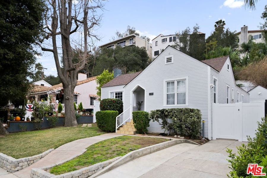 Property photo for 1318 E Acacia Avenue, Glendale, CA