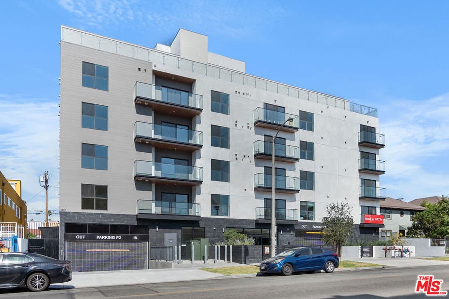 Property photo for 321 S Oxford Avenue, #306, Los Angeles, CA