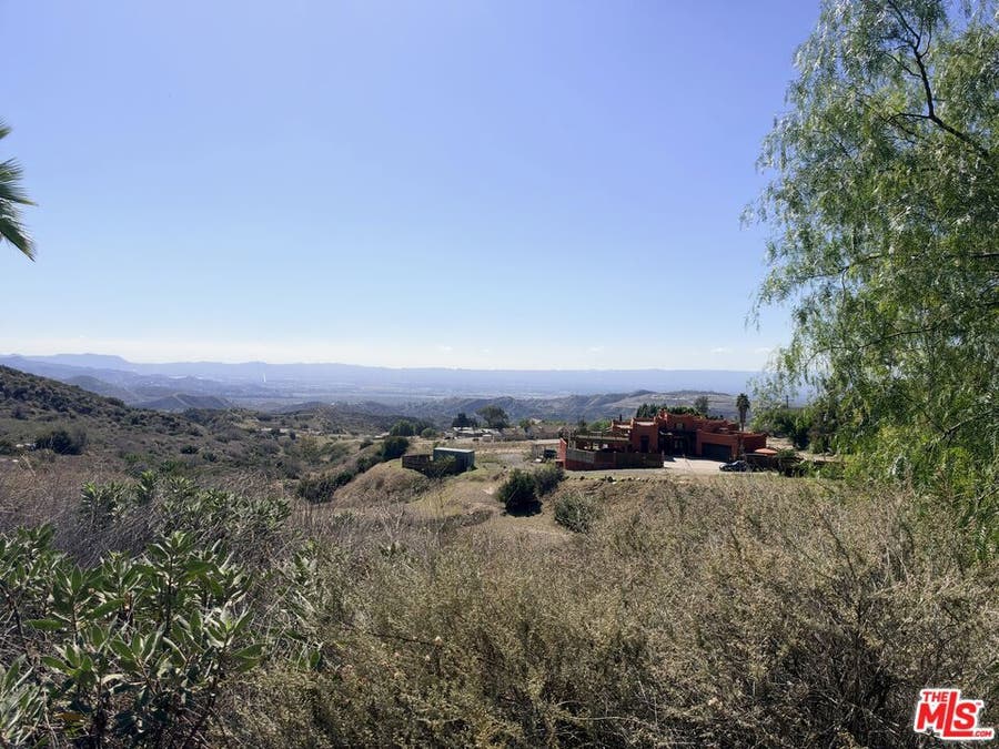 Property photo for 1307 Kagel Canyon Rd, Sylmar, CA