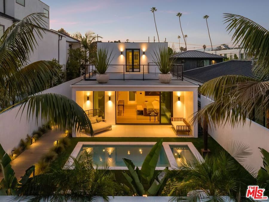 Property photo for 913 Milwood Avenue, Venice, CA