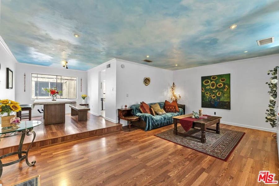Property photo for 332 N 5th Street, Burbank, CA