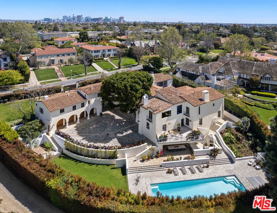 Property photo for 211 S Muirfield Road, Los Angeles, CA