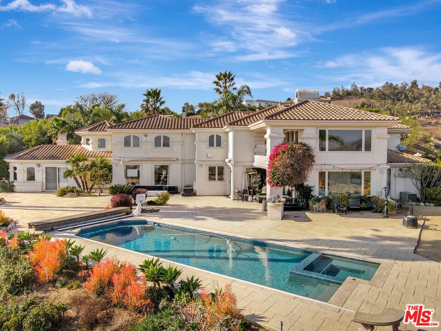 Property photo for 27425 Calicut Road, Malibu, CA