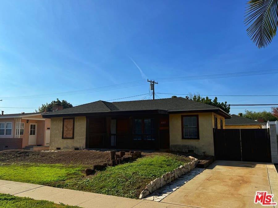 Property photo for 3317 Ocana Avenue, Long Beach, CA