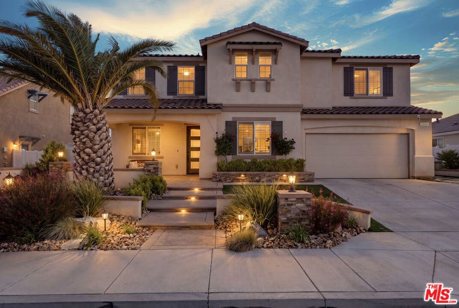 Property photo for 38924 Malva Rosa Drive, Palmdale, CA