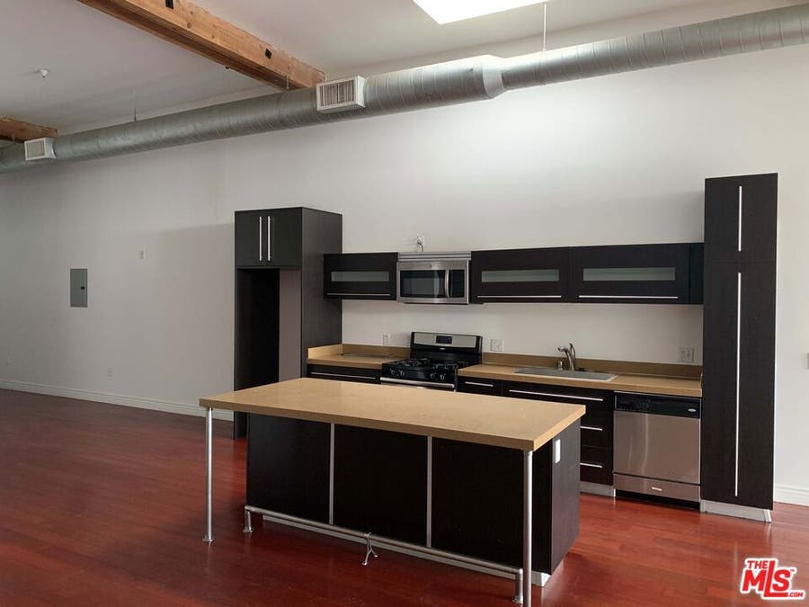 Property photo for 652 Mateo Street, #305, Los Angeles, CA