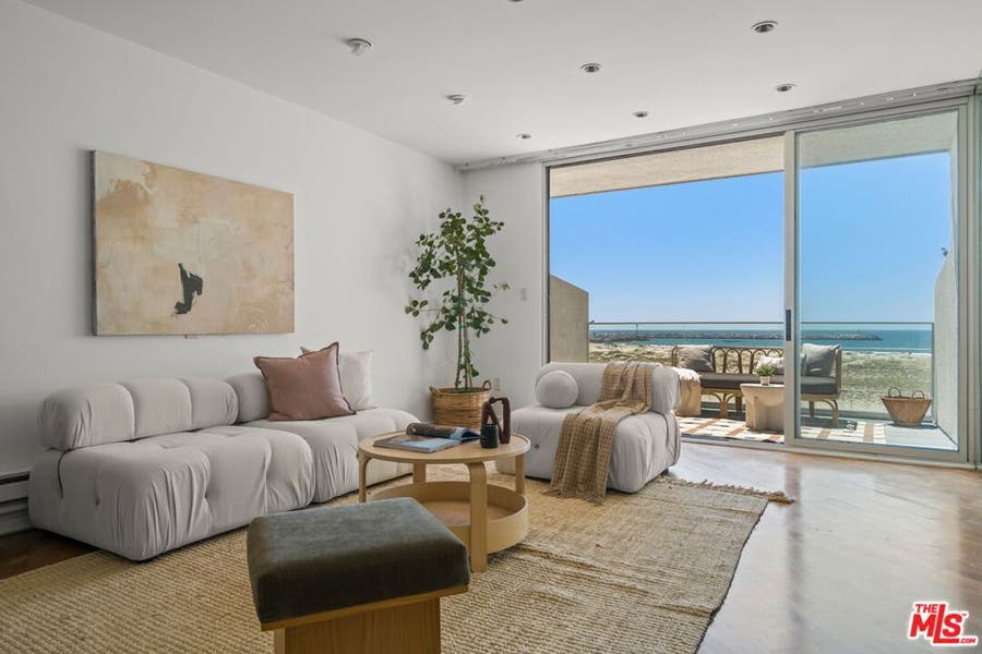 Property photo for 6 Voyage Street, #204, Marina Del Rey, CA