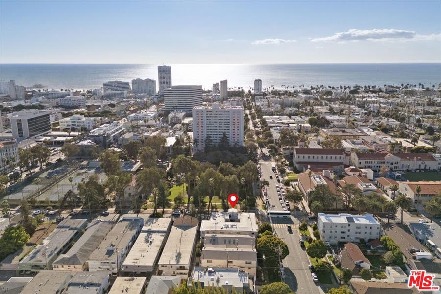Property photo for 1101 Lincoln Boulevard, #5, Santa Monica, CA