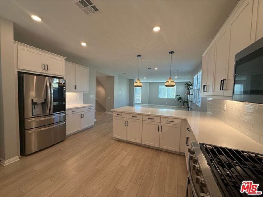 Property photo for 782 Daniel Freeman Circle, Inglewood, CA