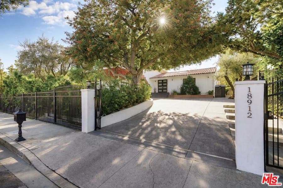 Property photo for 18912 Pasadero Drive, Tarzana, CA