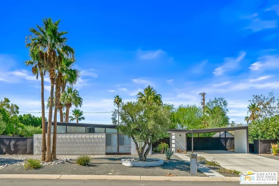 Property photo for 400 E Glen Circle, Palm Springs, CA