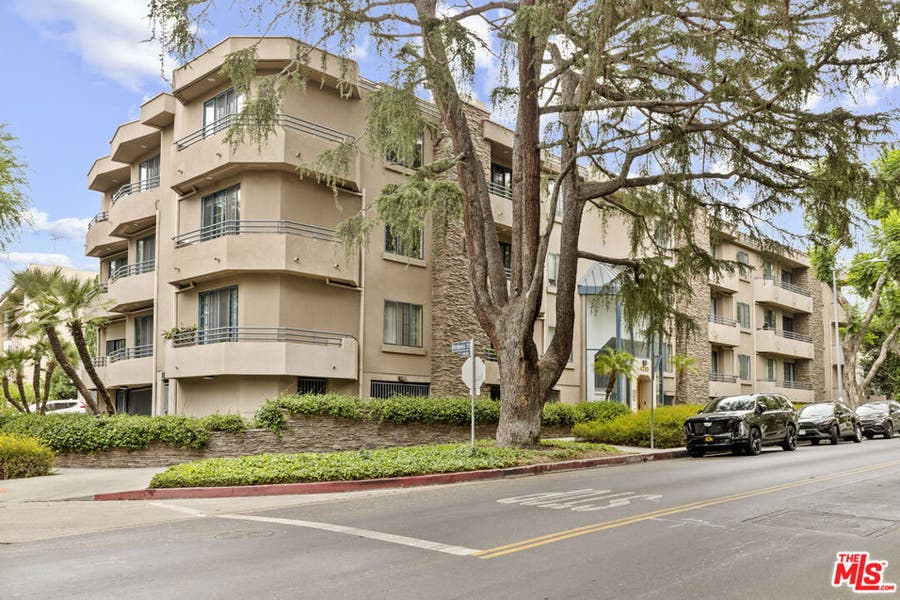 Property photo for 4230 Stansbury Avenue, #105, Sherman Oaks, CA