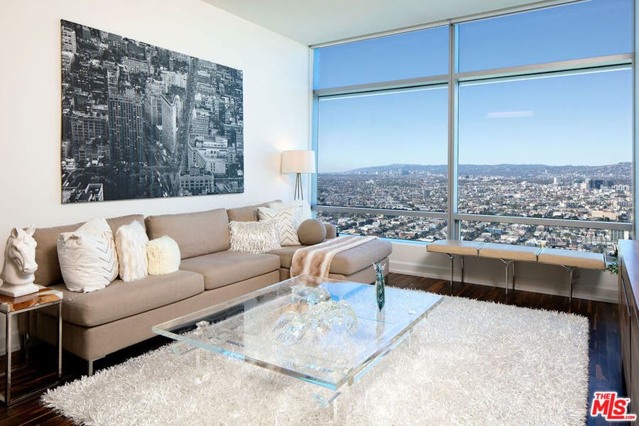 Property photo for 900 W Olympic Boulevard, #40F, Los Angeles, CA