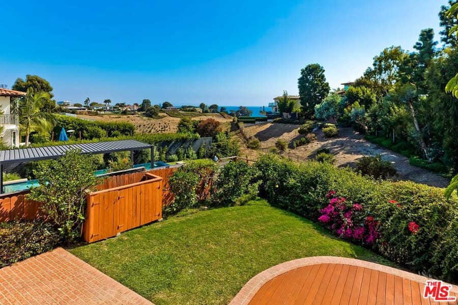 Property photo for 424 Lombard Avenue, Pacific Palisades, CA