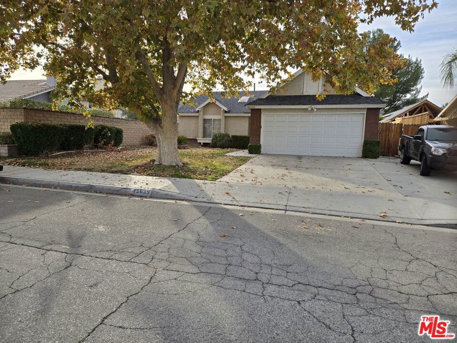 Property photo for 45039 Rachel Avenue, Lancaster, CA