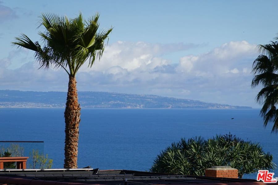 Property photo for 16906 Scenic Place, Pacific Palisades, CA