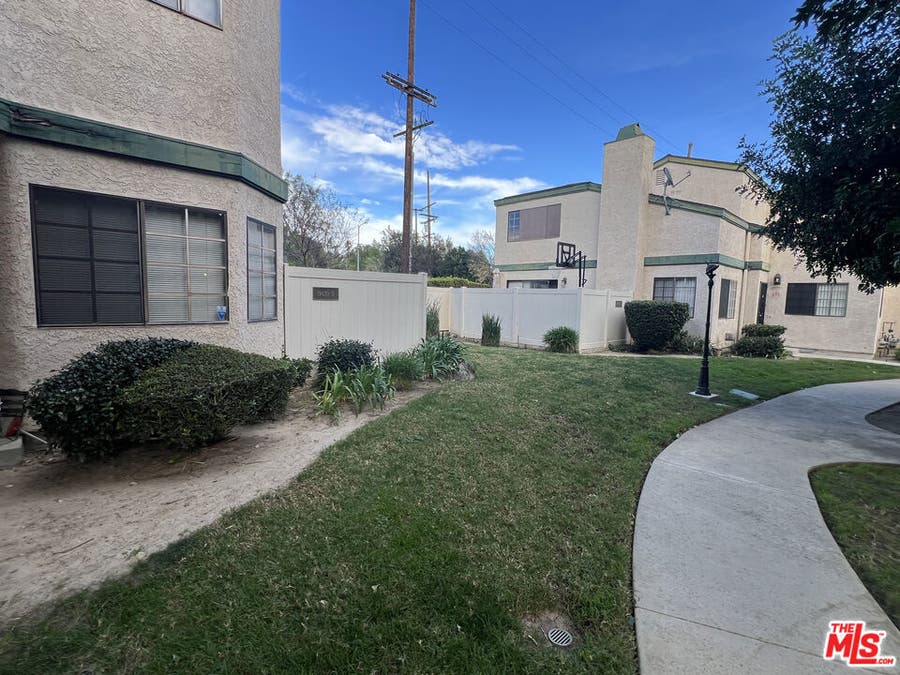 Property photo for 19620 Roscoe Boulevard, #D, Northridge, CA