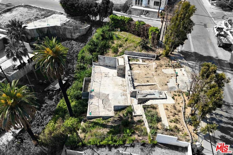 Property photo for 16550 Akron Street, Pacific Palisades, CA