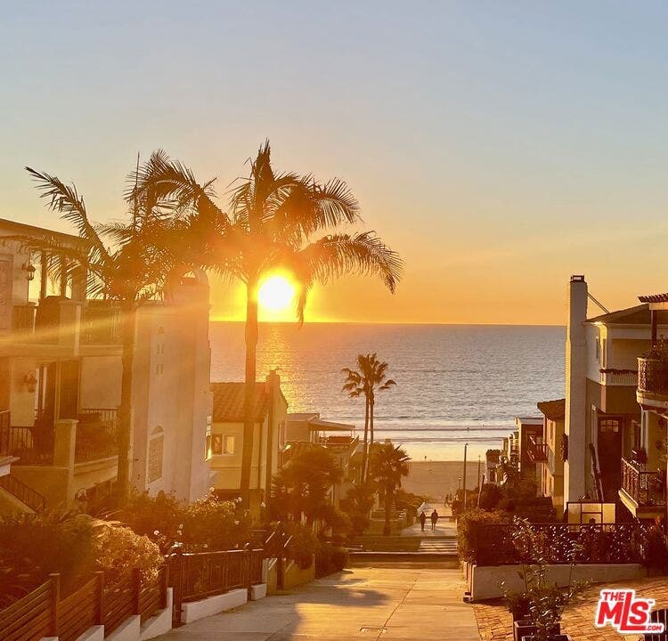 Property photo for 323 31st Street, Manhattan Beach, CA