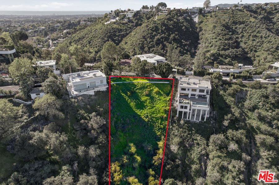 Property photo for 1016 Stradella Road, Los Angeles, CA