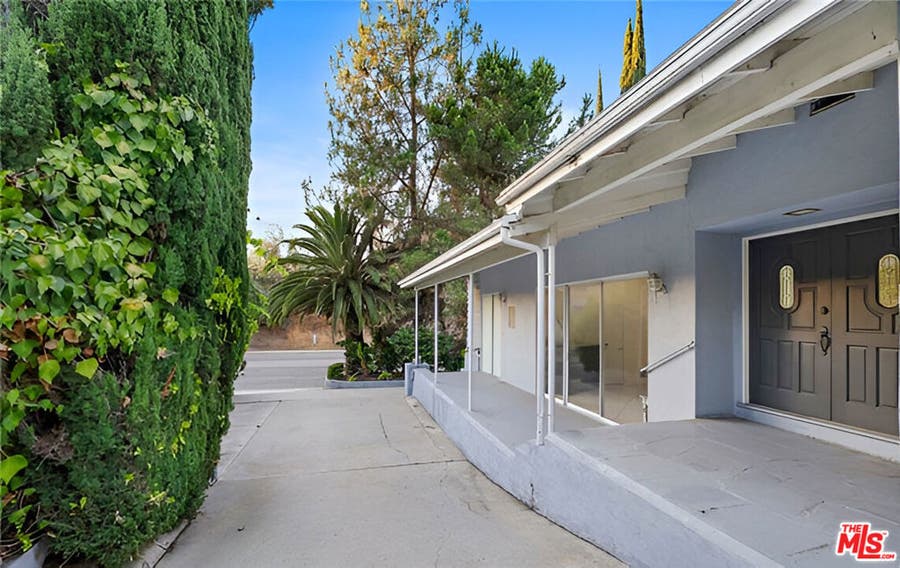 Property photo for 4348 Sepulveda Boulevard, Sherman Oaks, CA