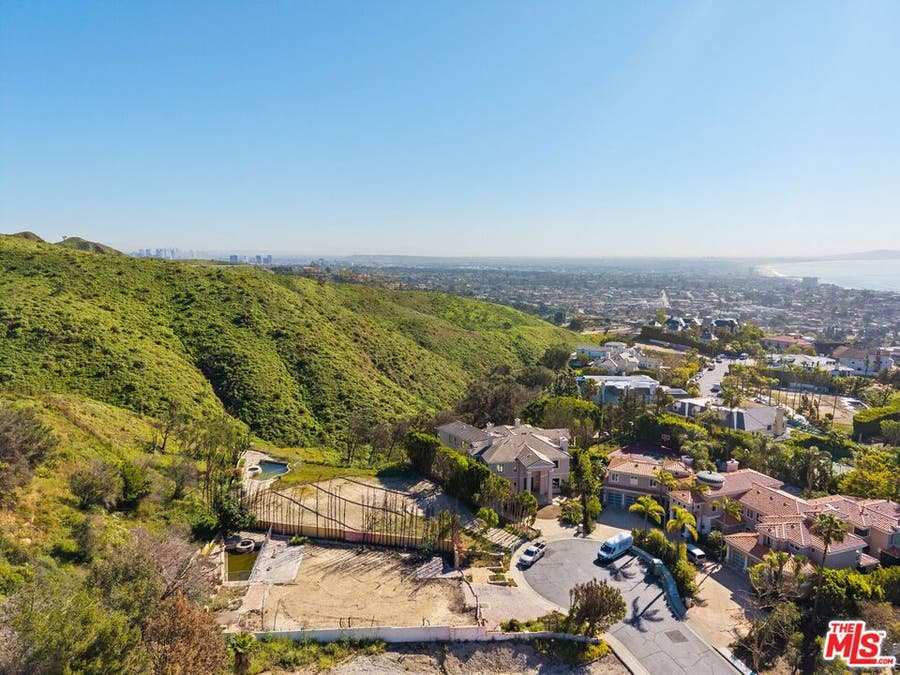 Property photo for 1433 Via Anita, Pacific Palisades, CA